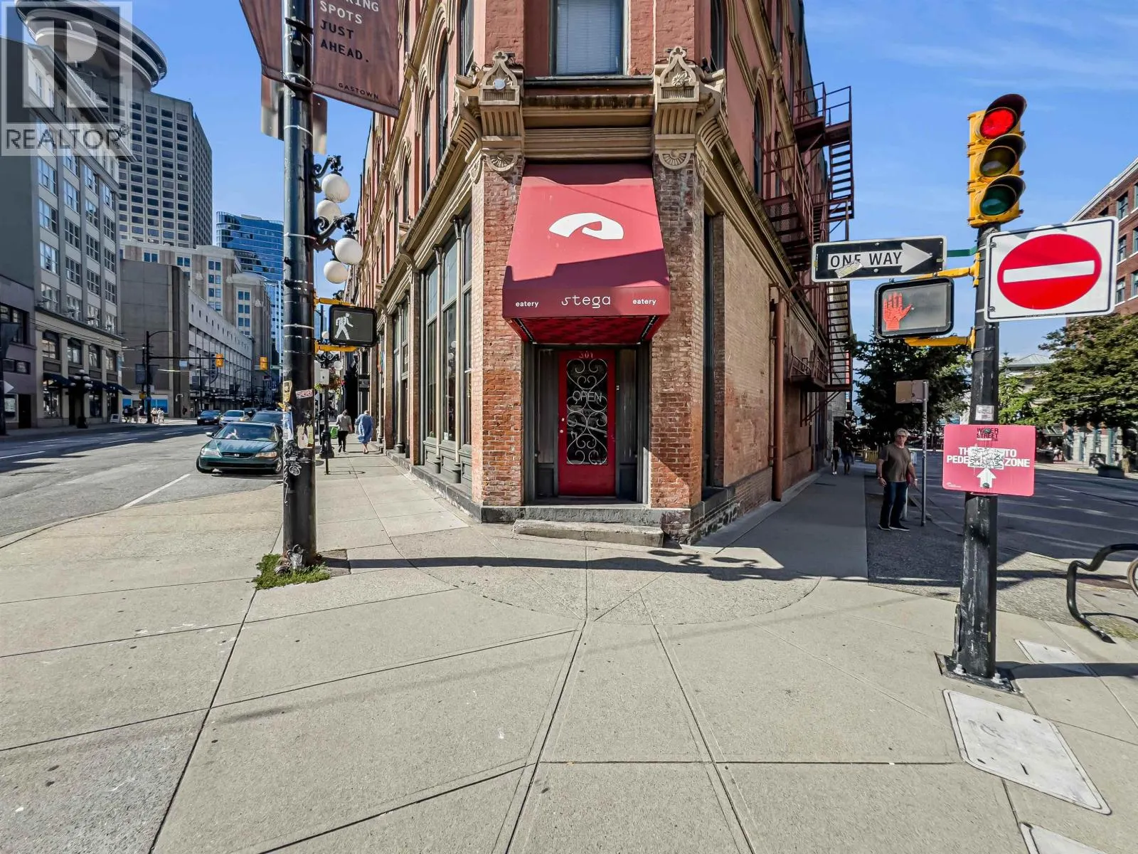 301 W CORDOVA STREET