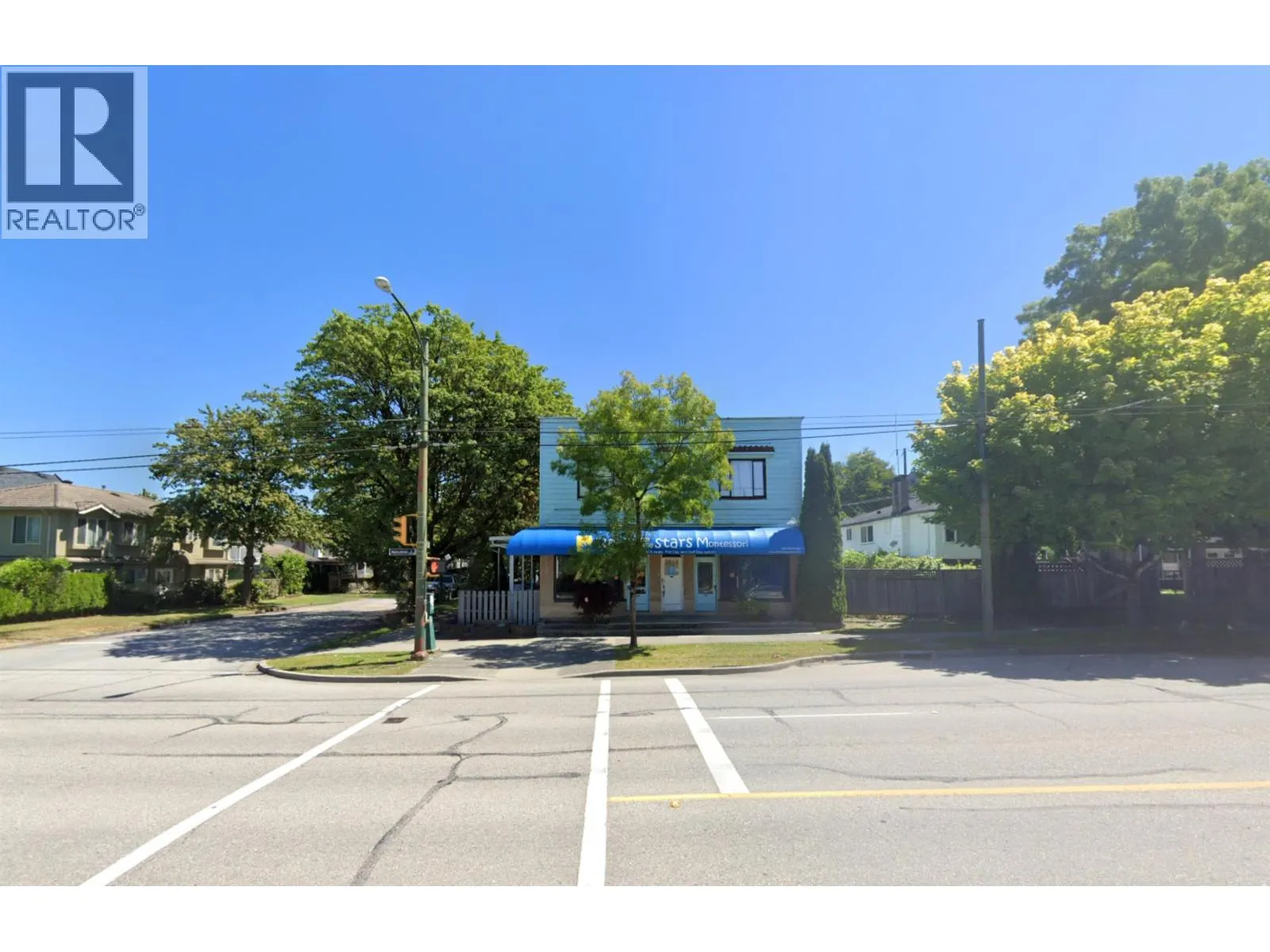 3606 NANAIMO STREET