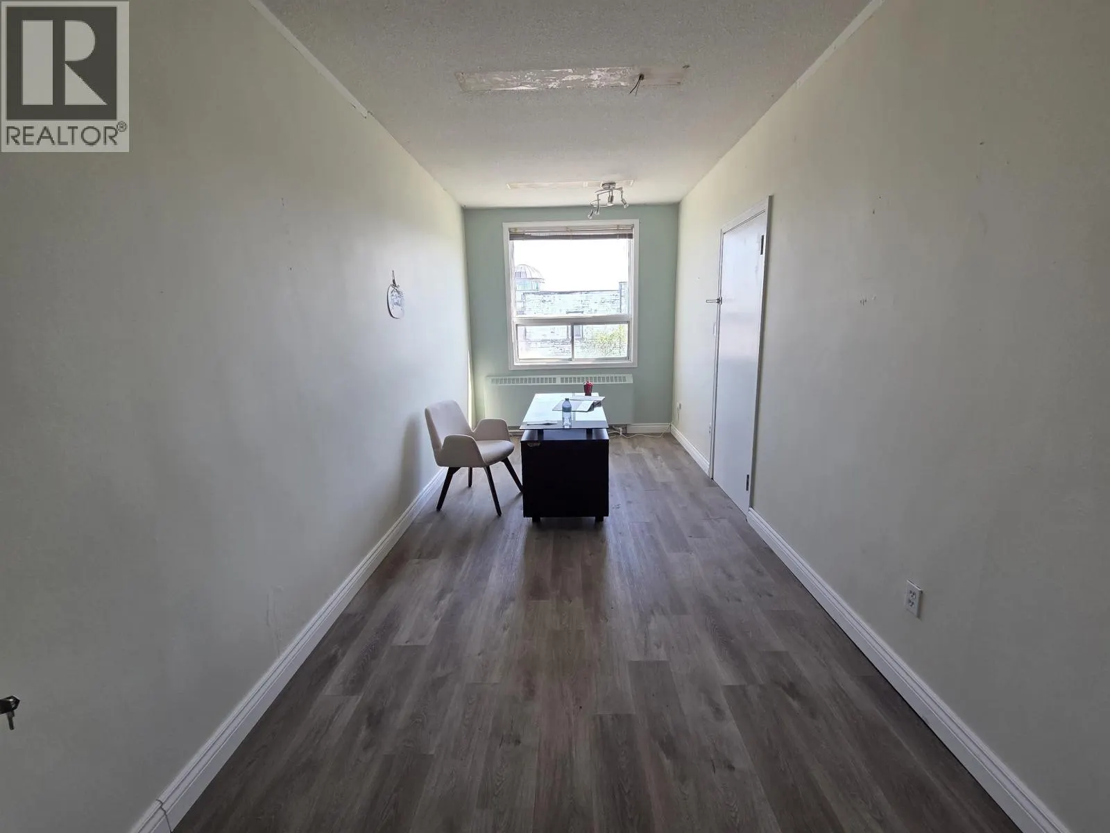 TOP FLR 1210 3RD AVENUE