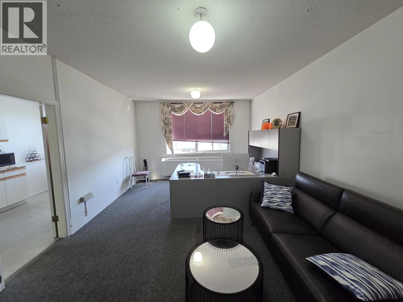 TOP FLR 1210 3RD AVENUE