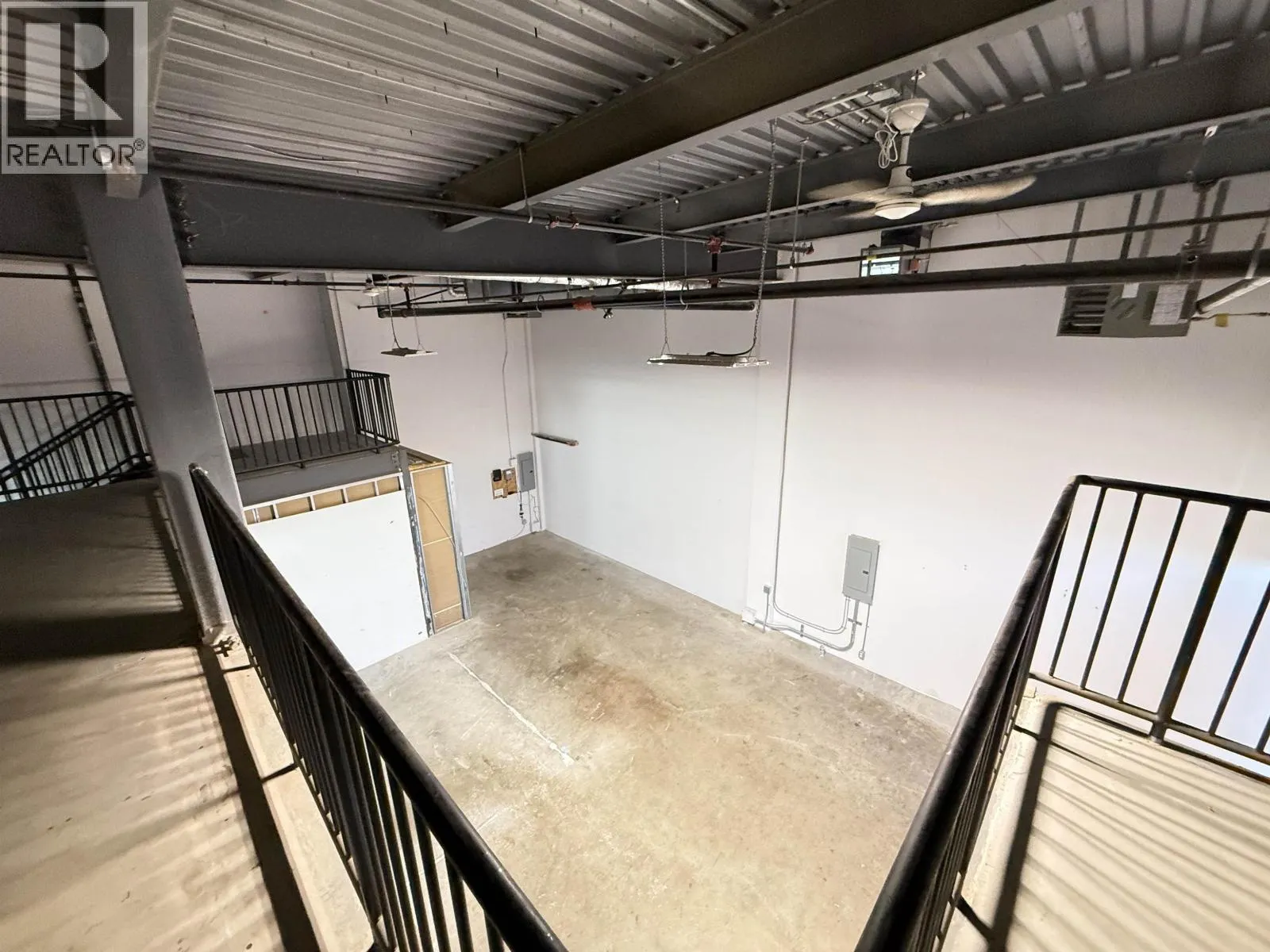 206-208 13880 WIRELESS WAY