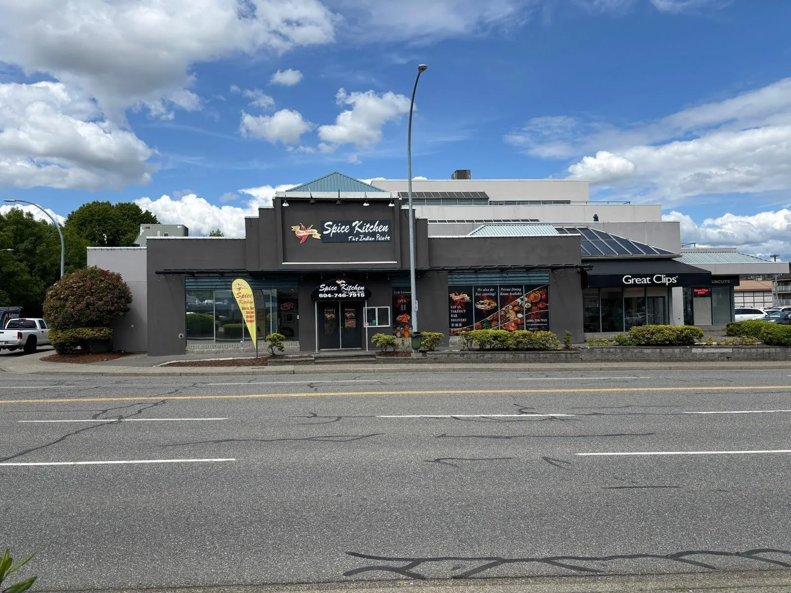 100 2955 GLADWIN ROAD