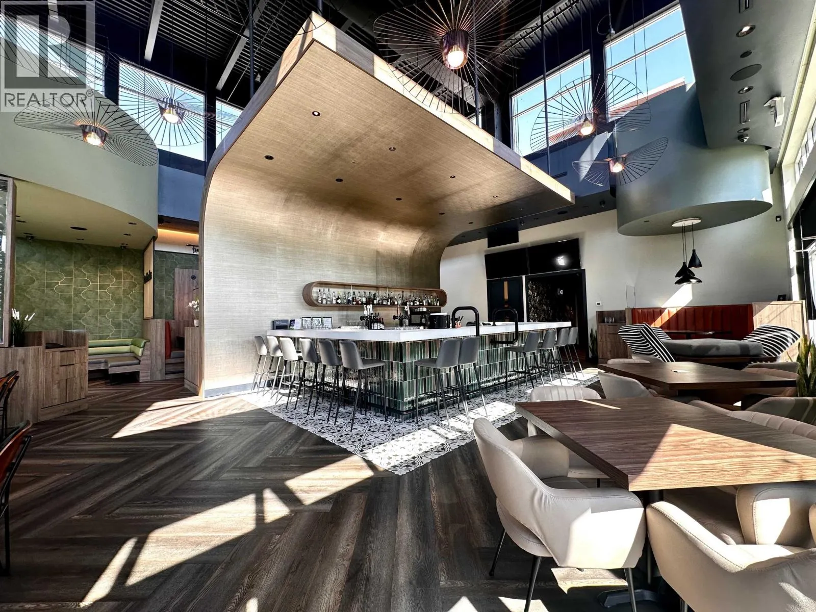 110 855 VILLAGE DRIVE