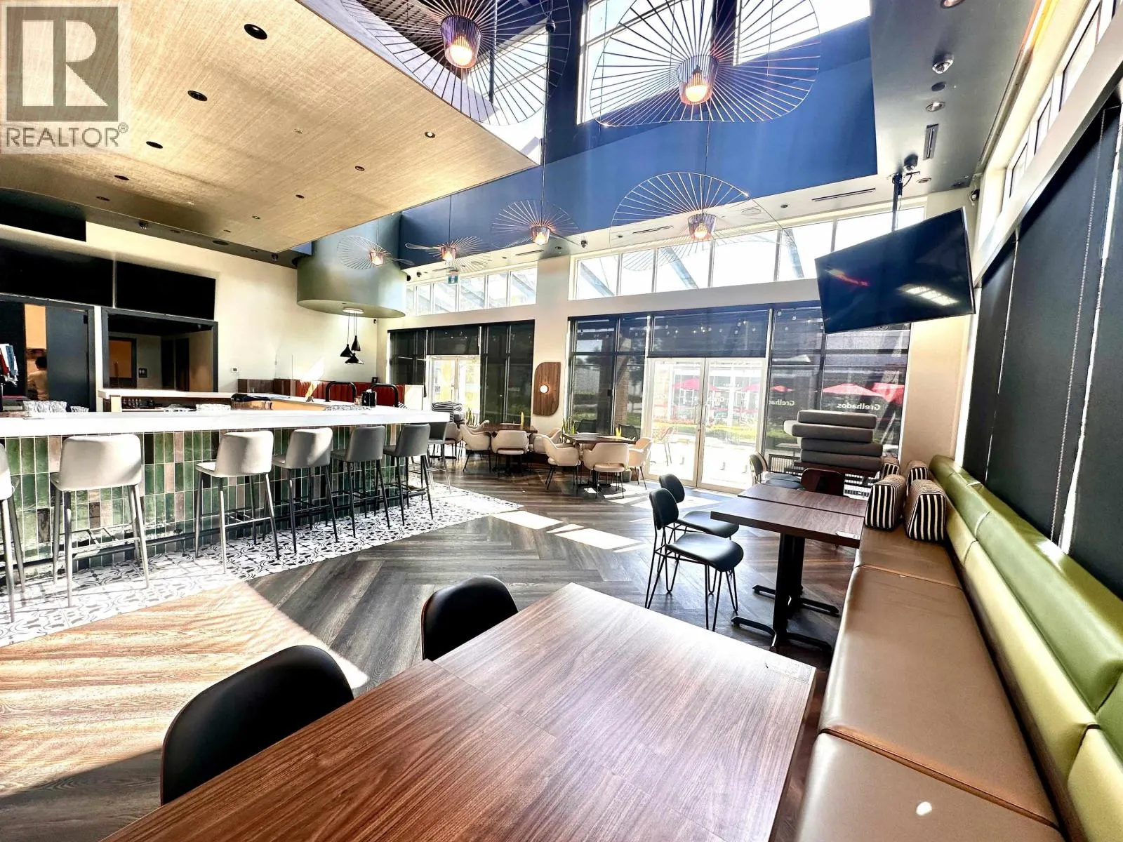 110 855 VILLAGE DRIVE