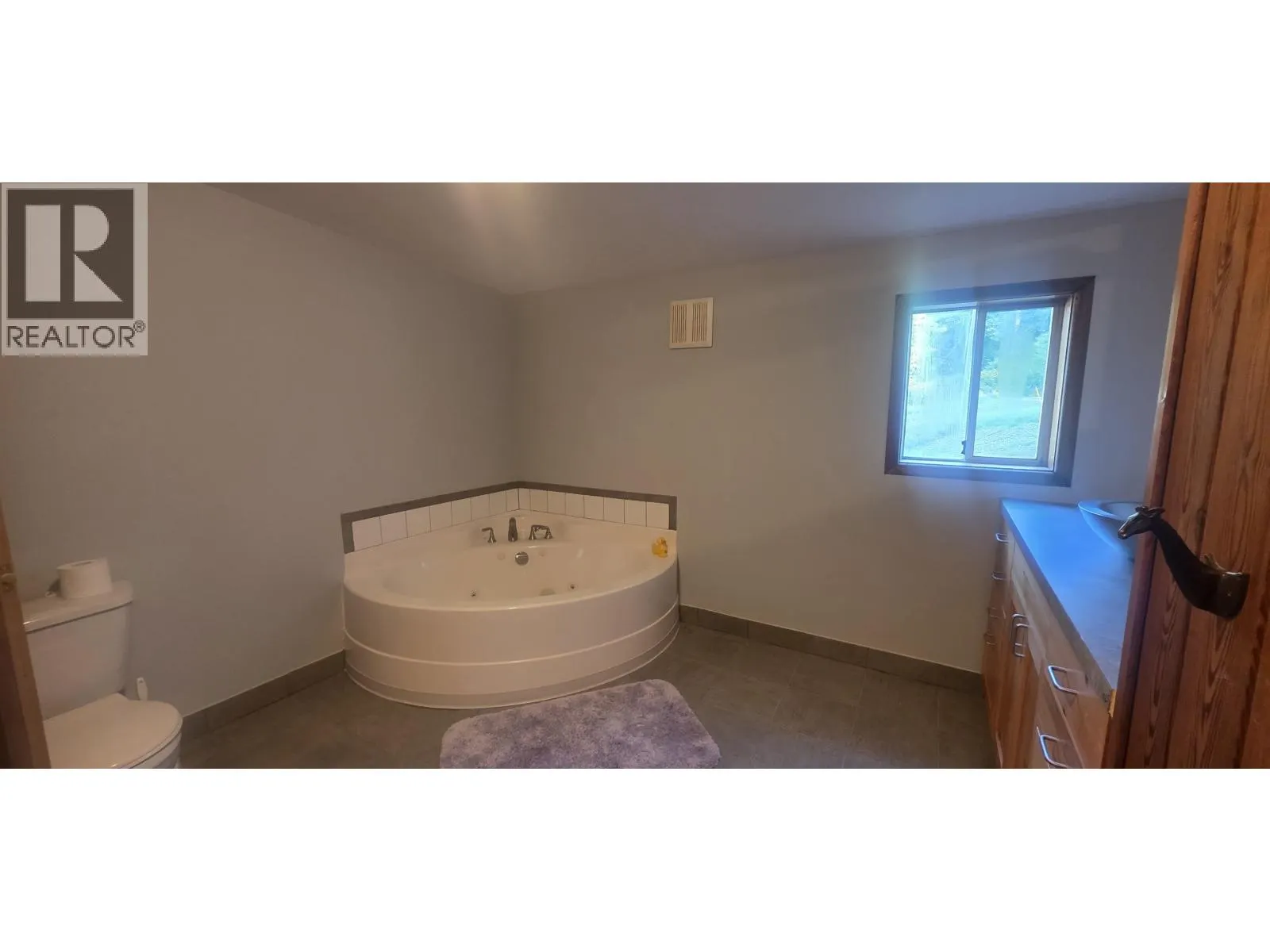 593 BEACH ROAD