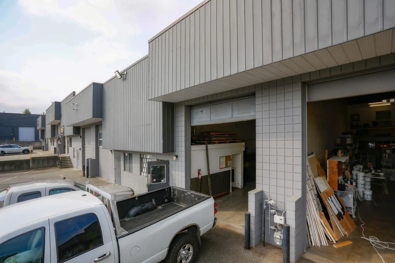 A7 33733 KING ROAD