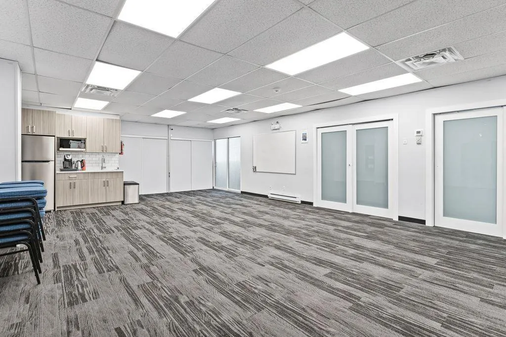 201 8484 162 STREET