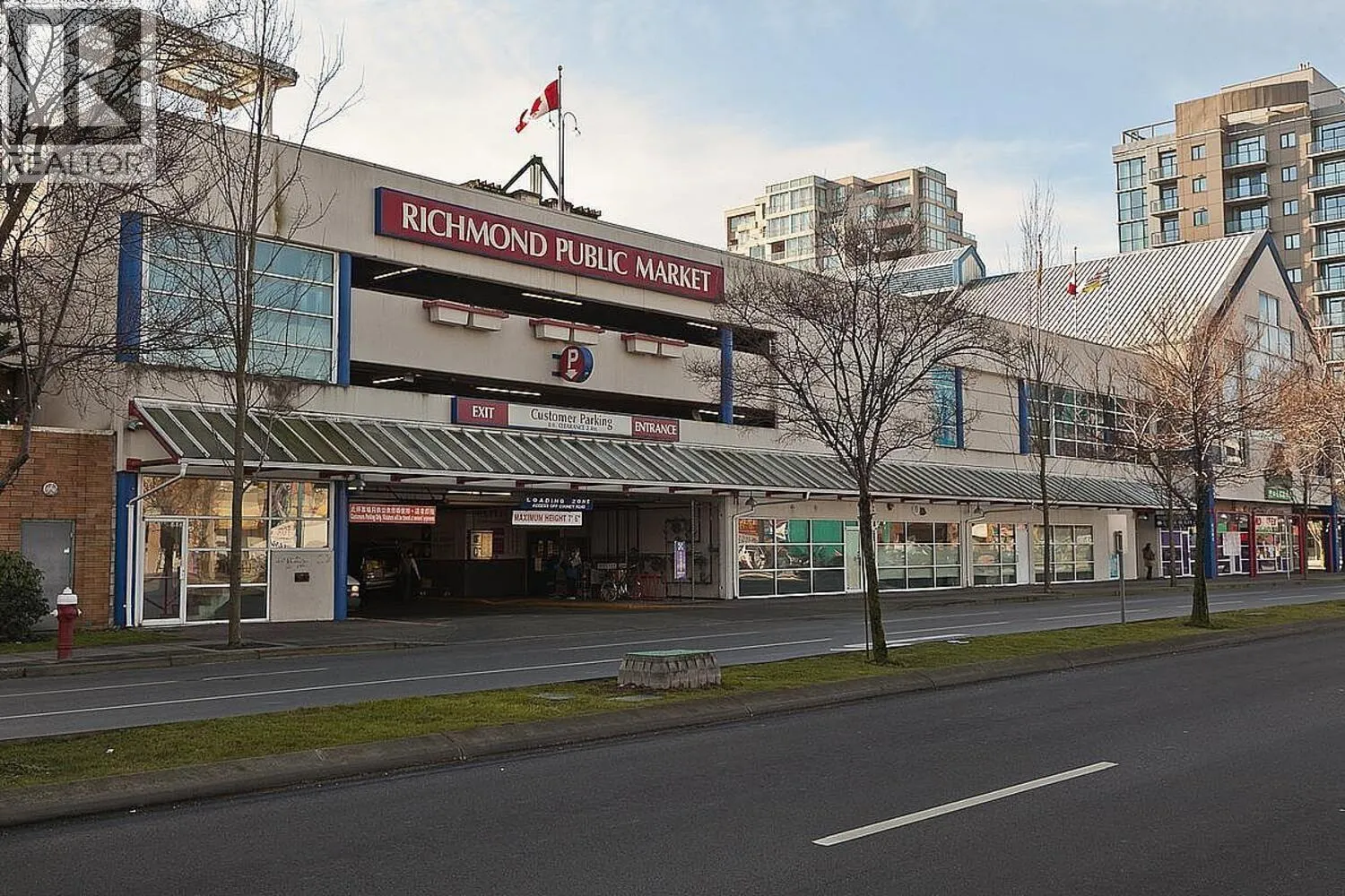 130 8228 WESTMINSTER HIGHWAY