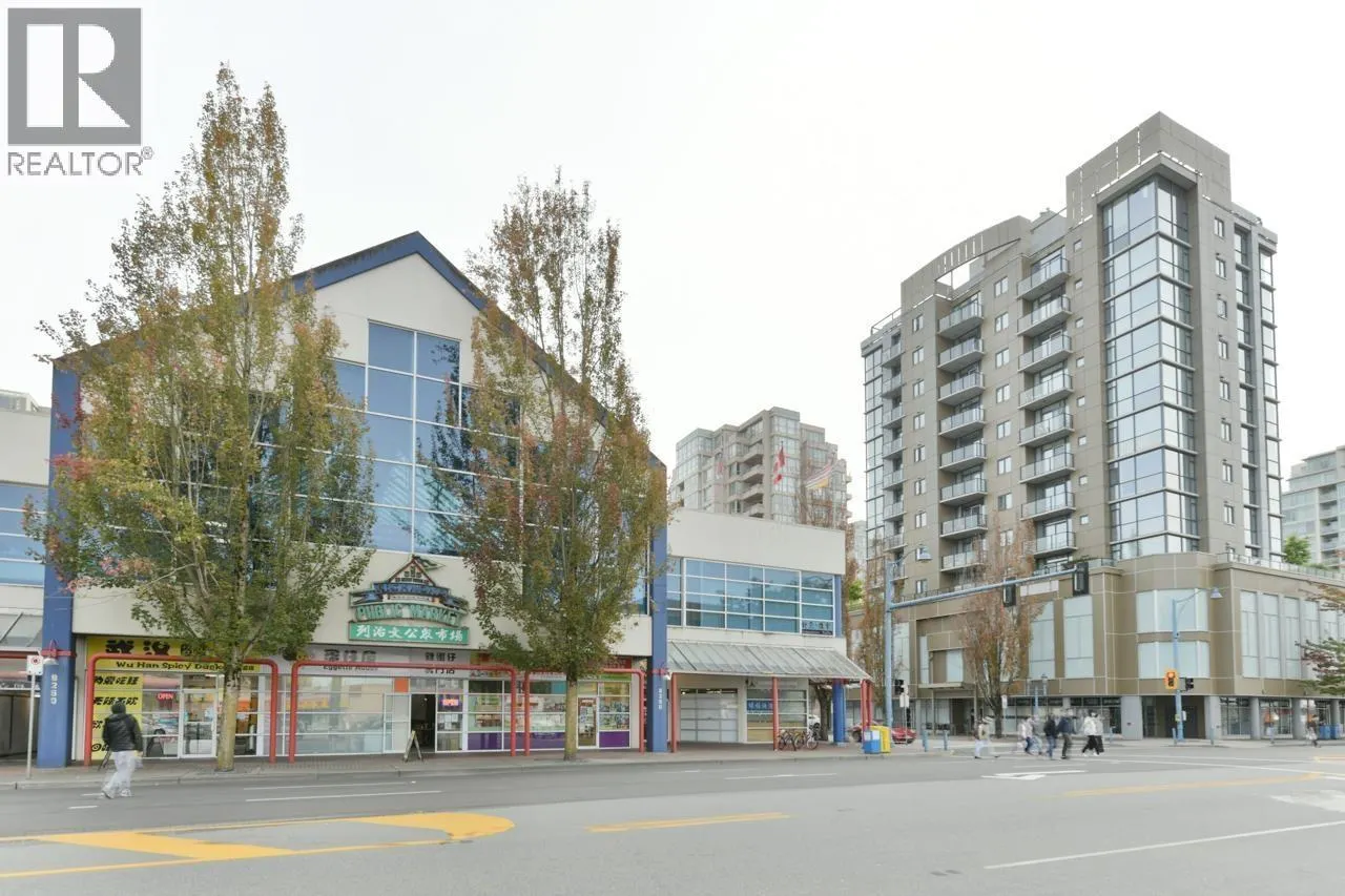130 8228 WESTMINSTER HIGHWAY