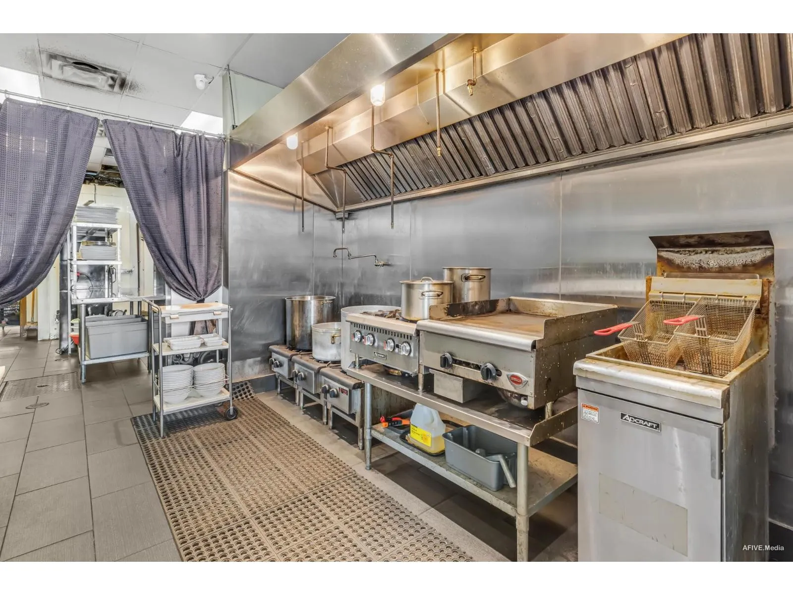 101 15325 56 AVENUE