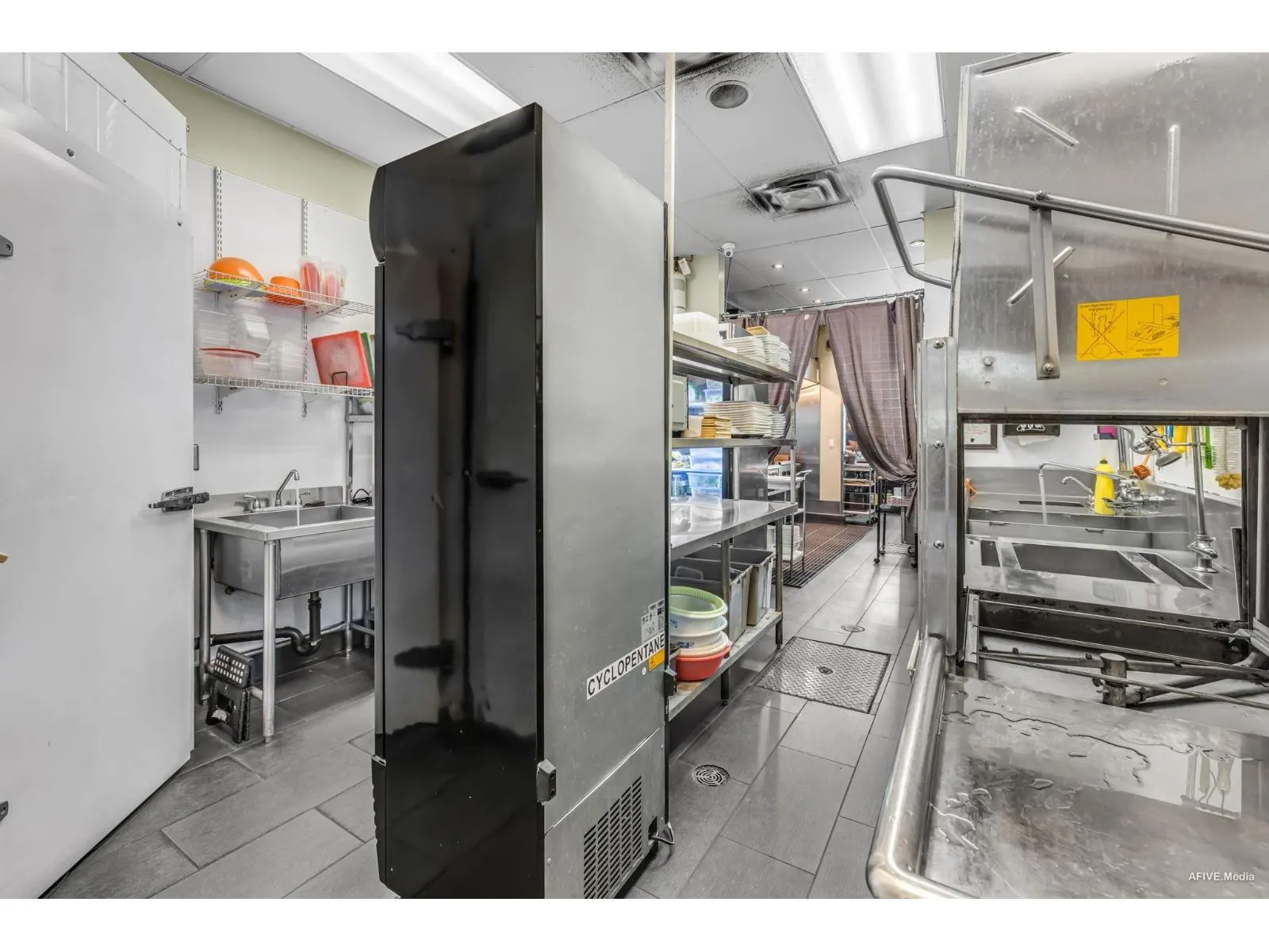 101 15325 56 AVENUE