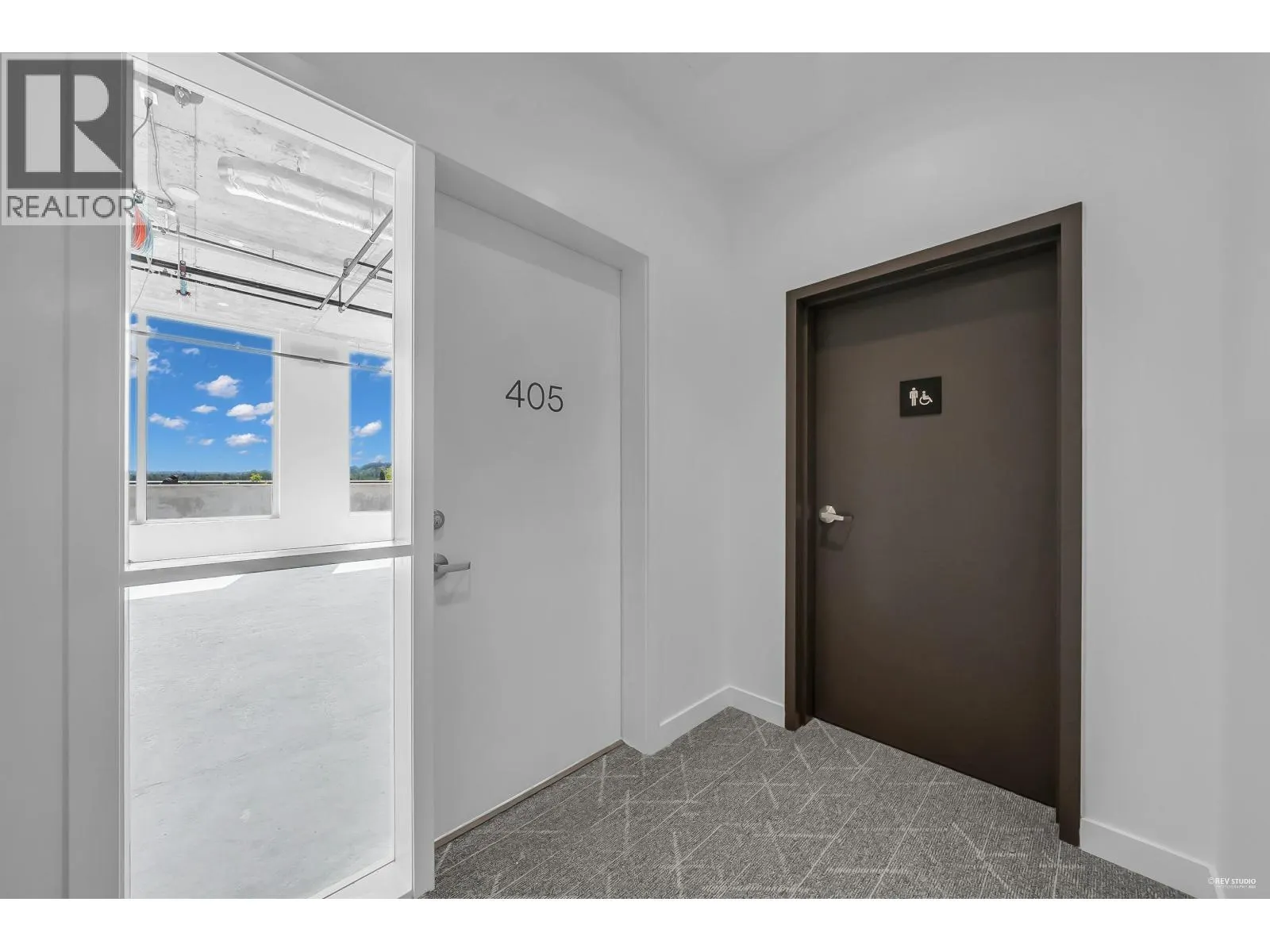405 2992 GLEN DRIVE