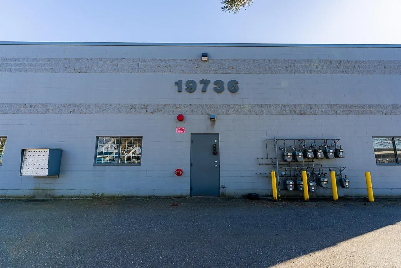 303 19736 98 AVENUE
