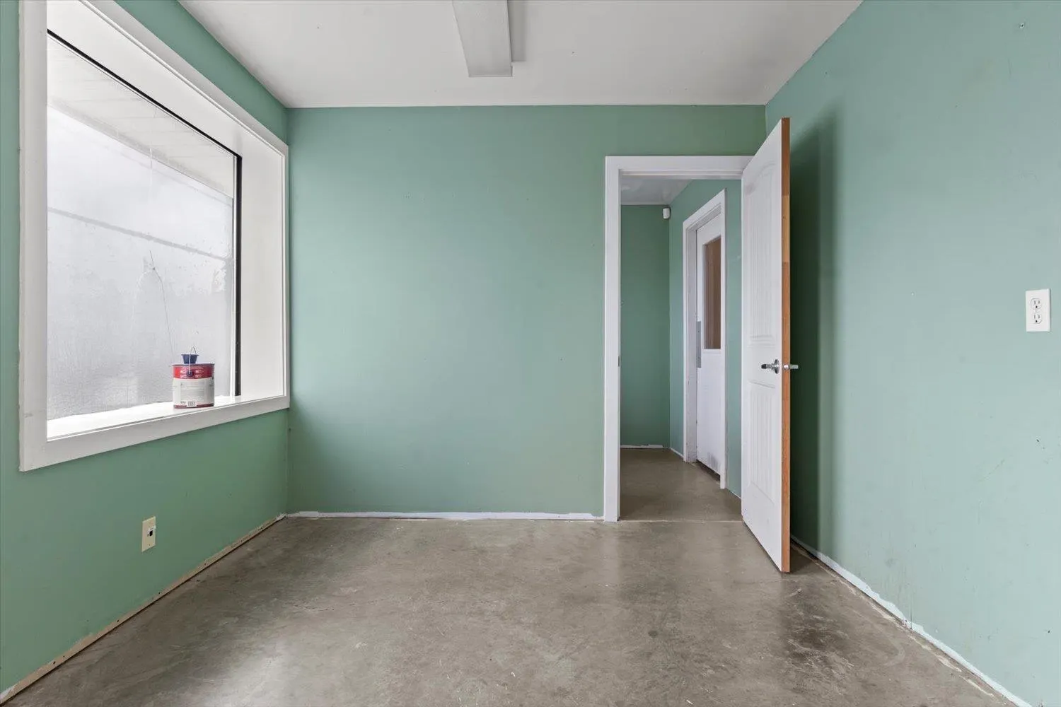 601 & 604 8950 YOUNG ROAD|Chilliwack Downtown