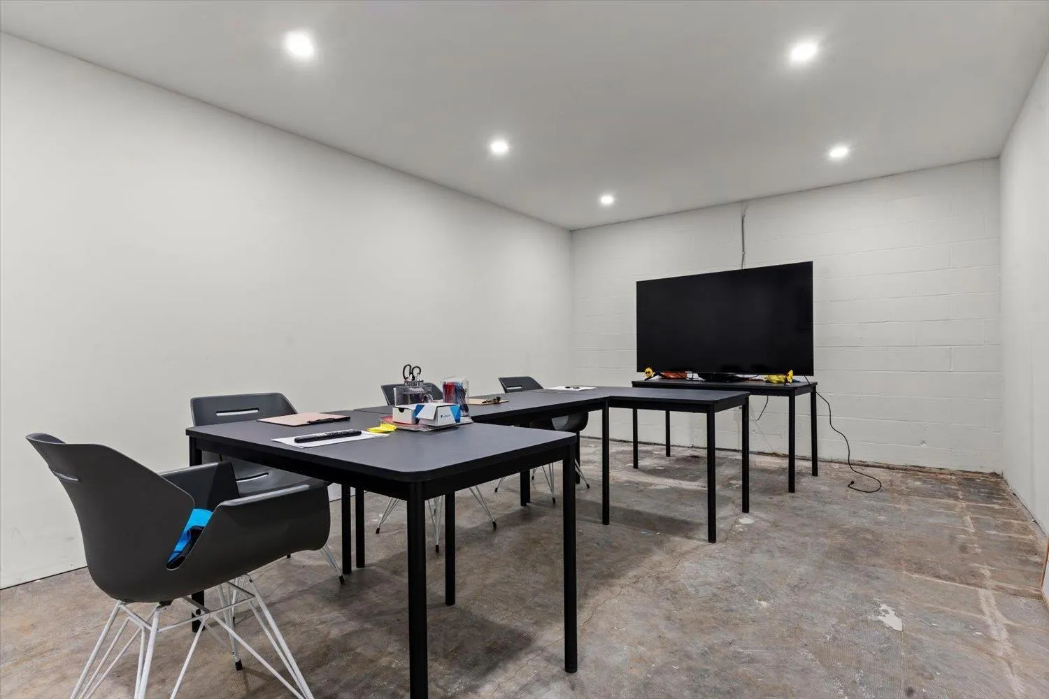 601 & 604 8950 YOUNG ROAD|Chilliwack Downtown