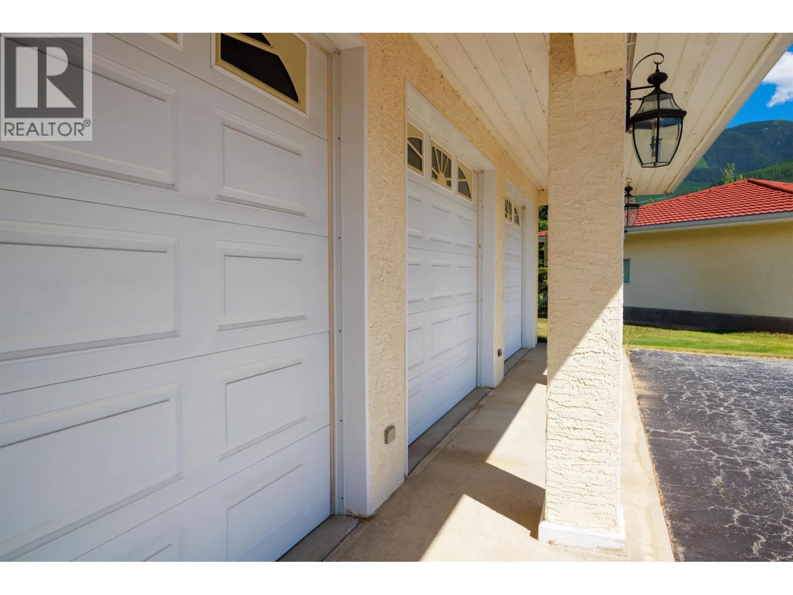2805 MORRISON ROAD