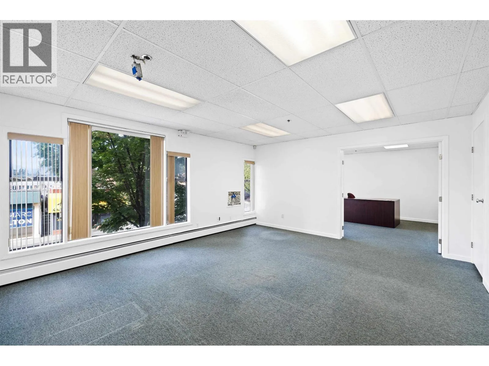 25 22374 LOUGHEED HIGHWAY