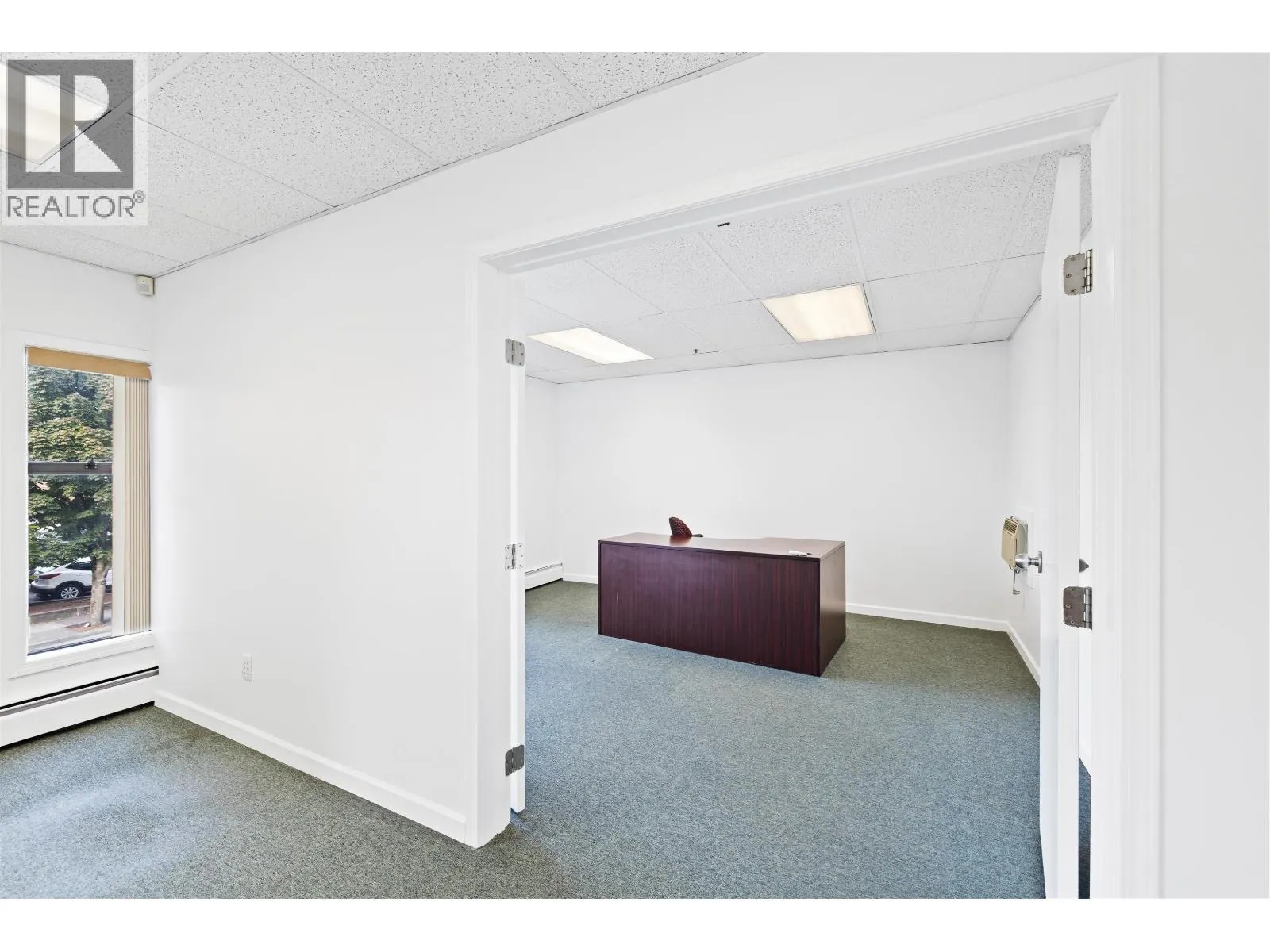 25 22374 LOUGHEED HIGHWAY