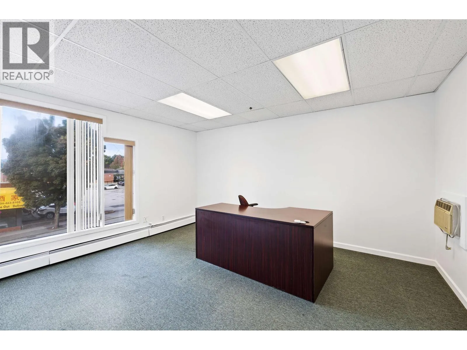 25 22374 LOUGHEED HIGHWAY