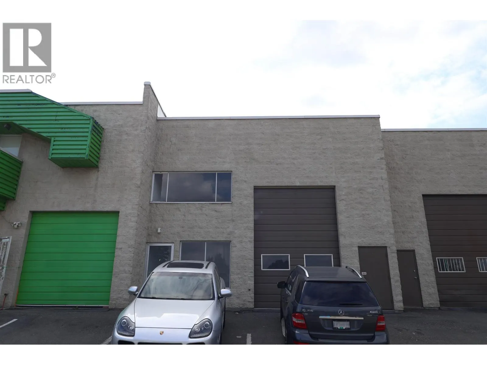 102 4713 BYRNE ROAD