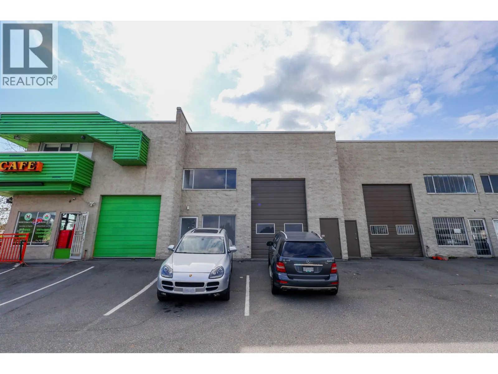 102 4713 BYRNE ROAD
