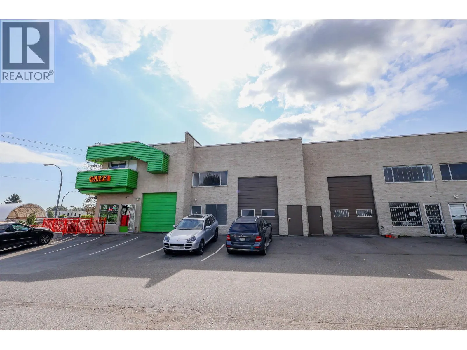 102 4713 BYRNE ROAD