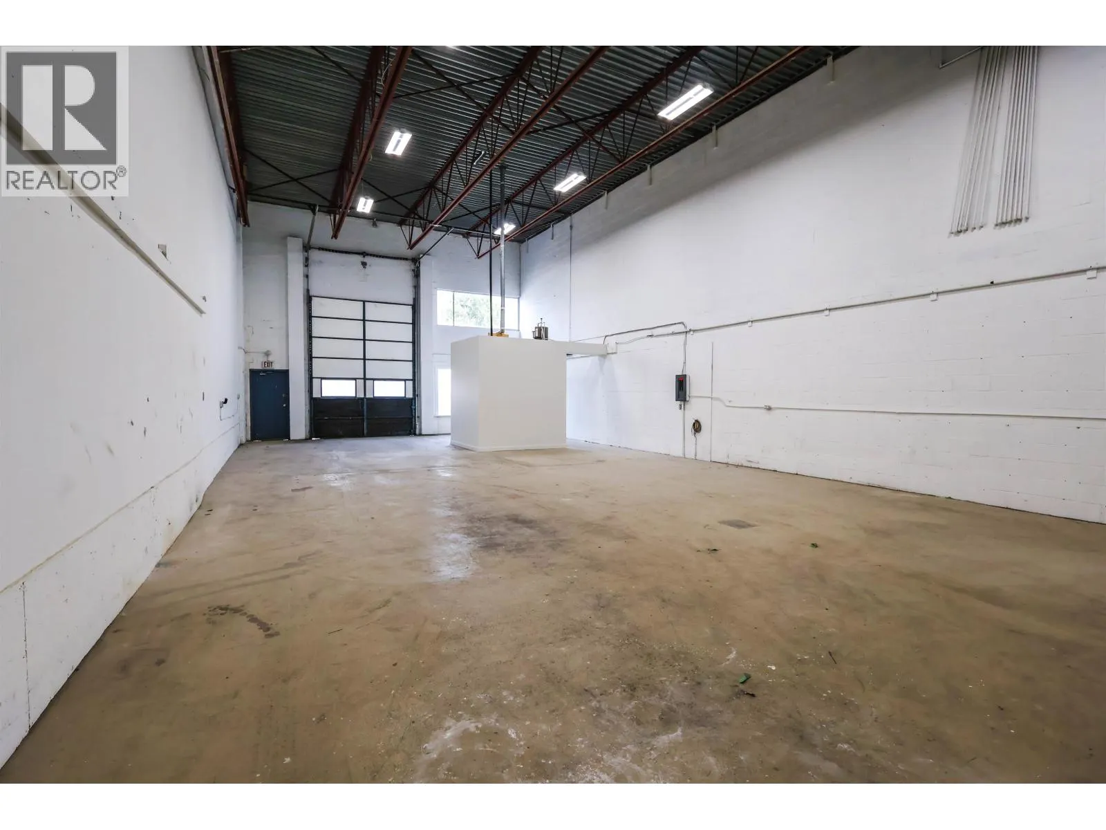 102 4713 BYRNE ROAD