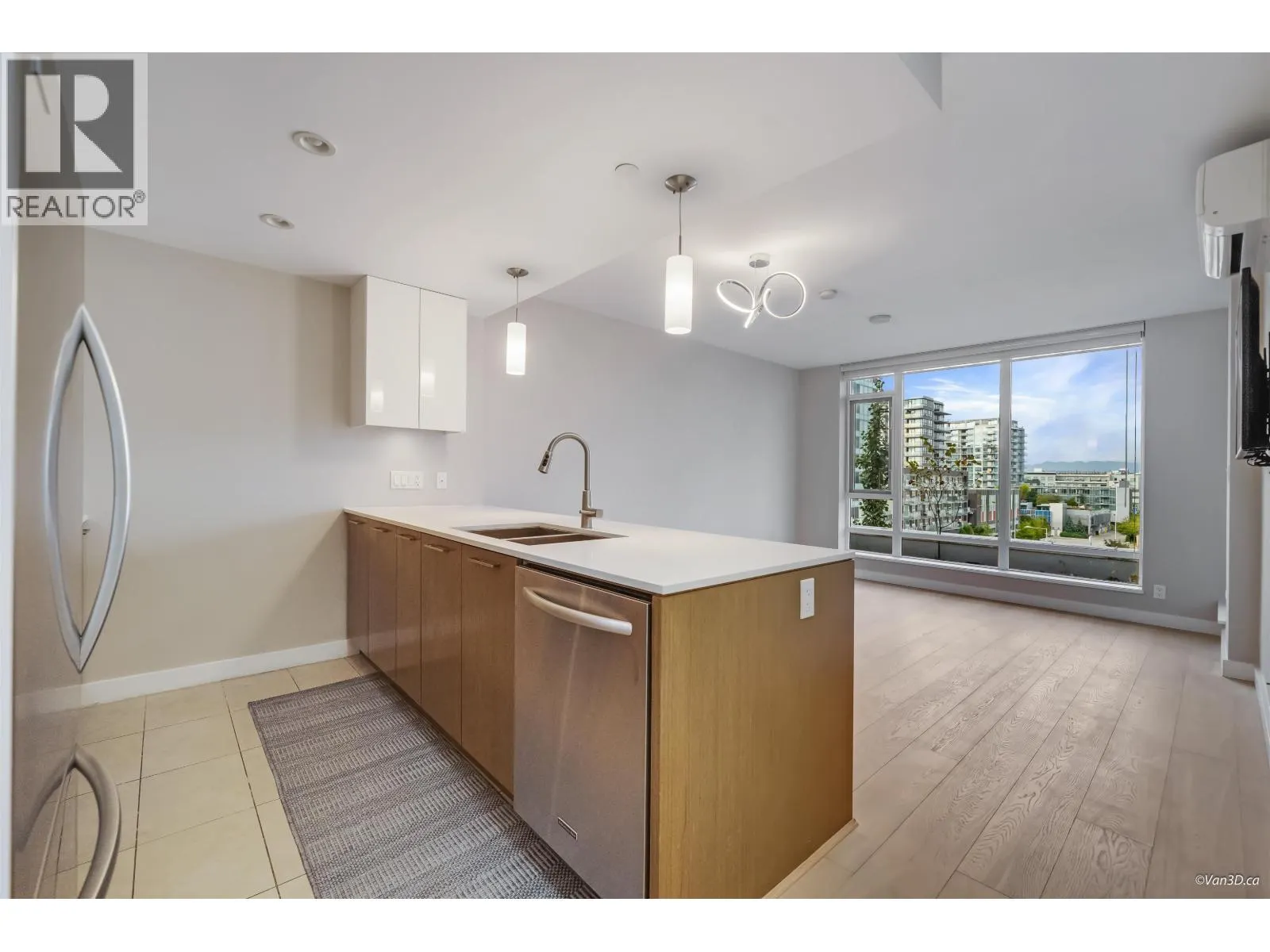 6016 5511 HOLLYBRIDGE WAY
