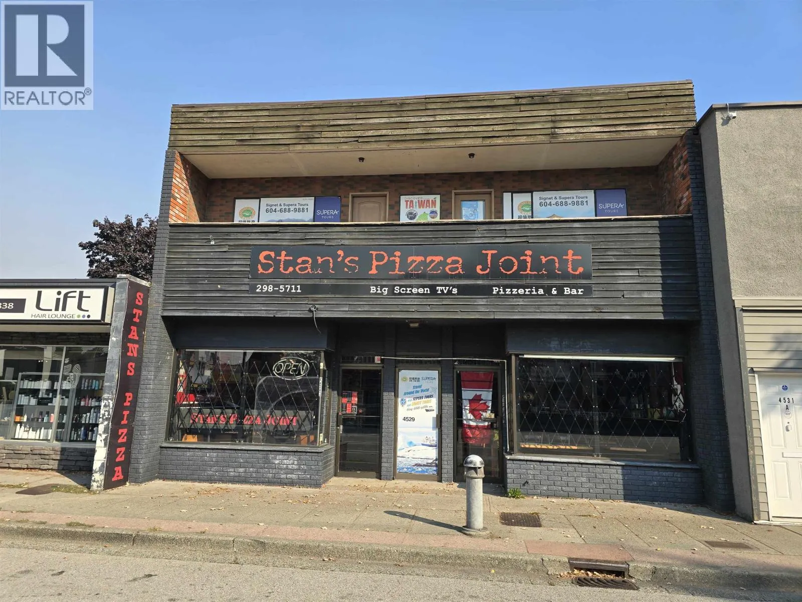 4527 HASTINGS STREET