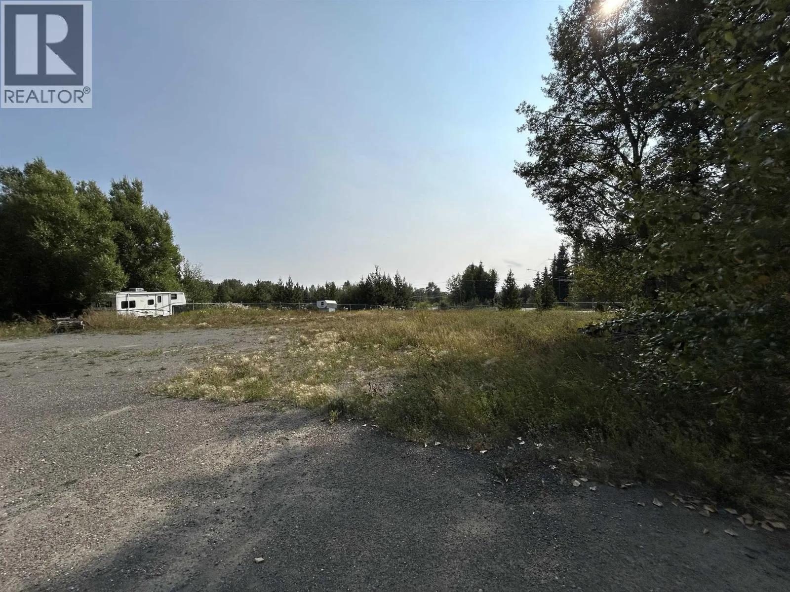 8828 N KELLY ROAD