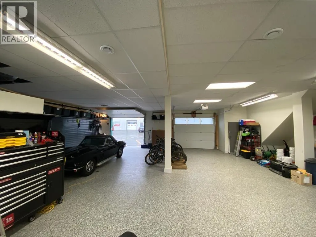 102 1400 ALPHA LAKE ROAD