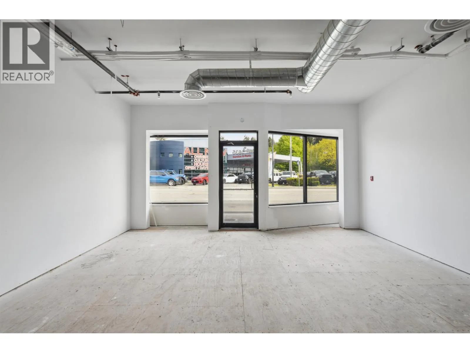 1635 MARINE DRIVE