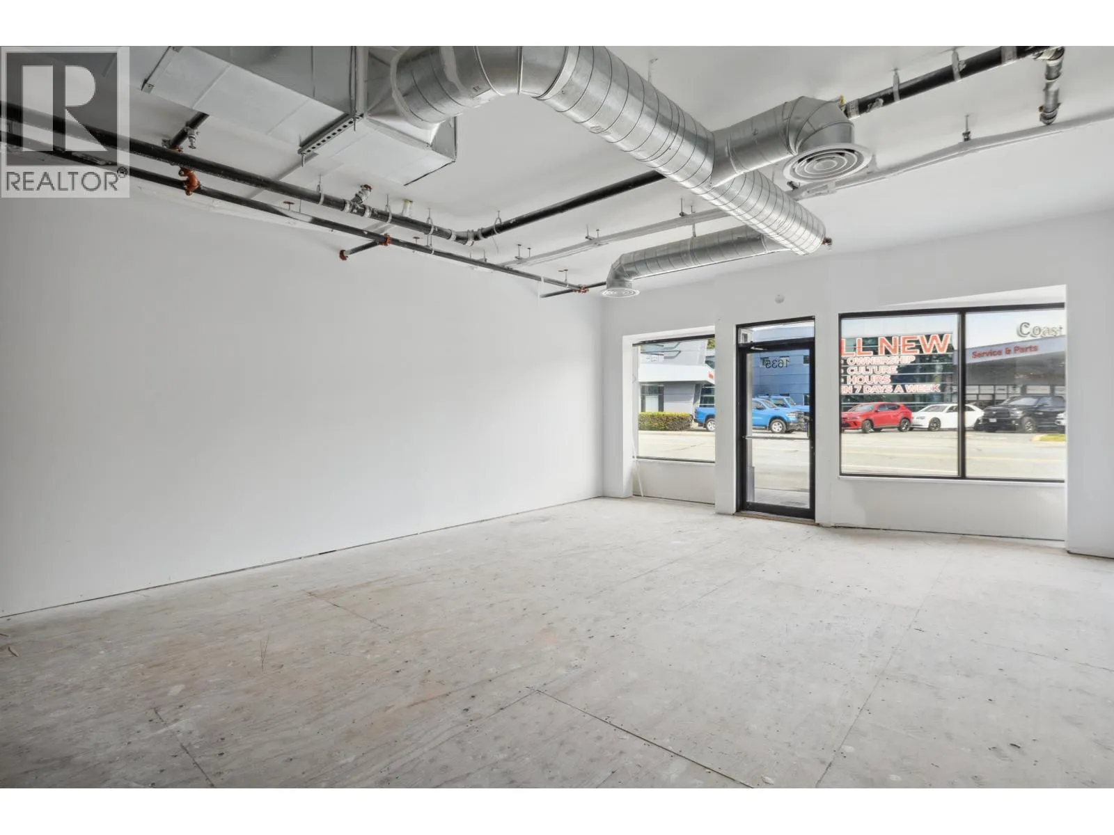 1635 MARINE DRIVE