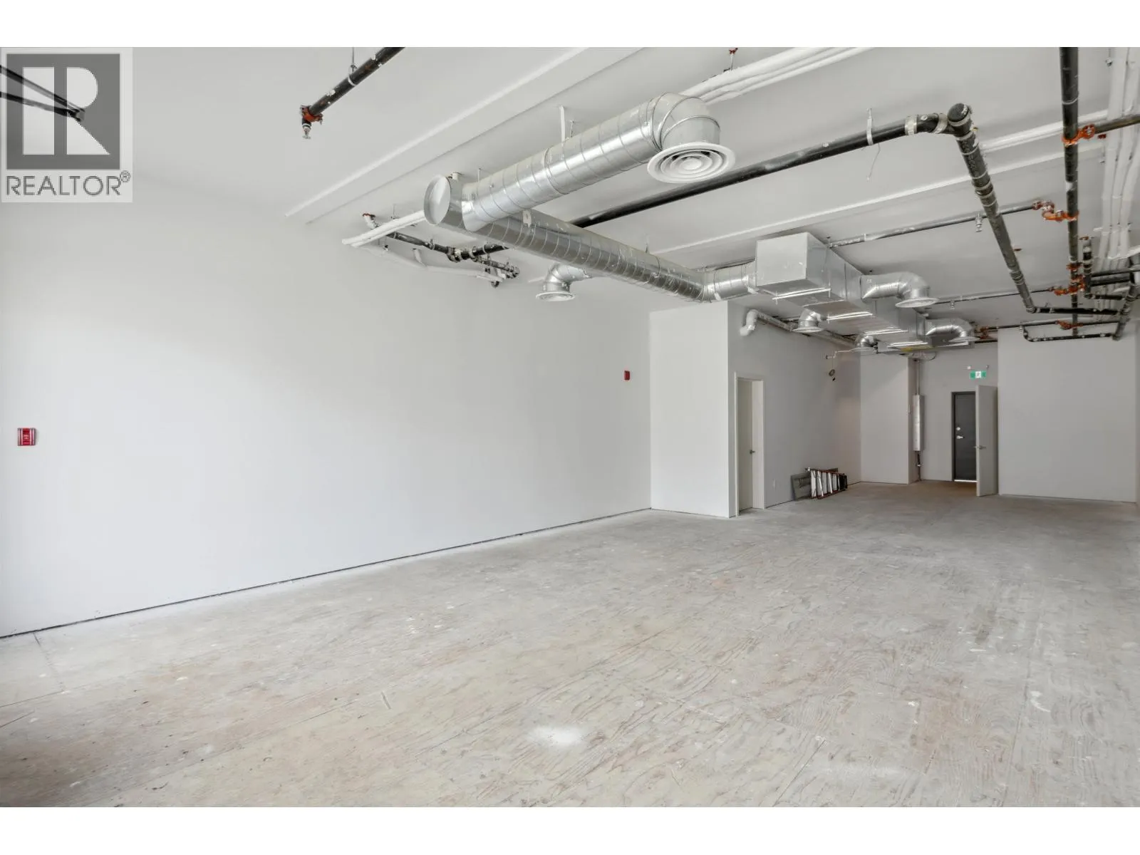 1635 MARINE DRIVE