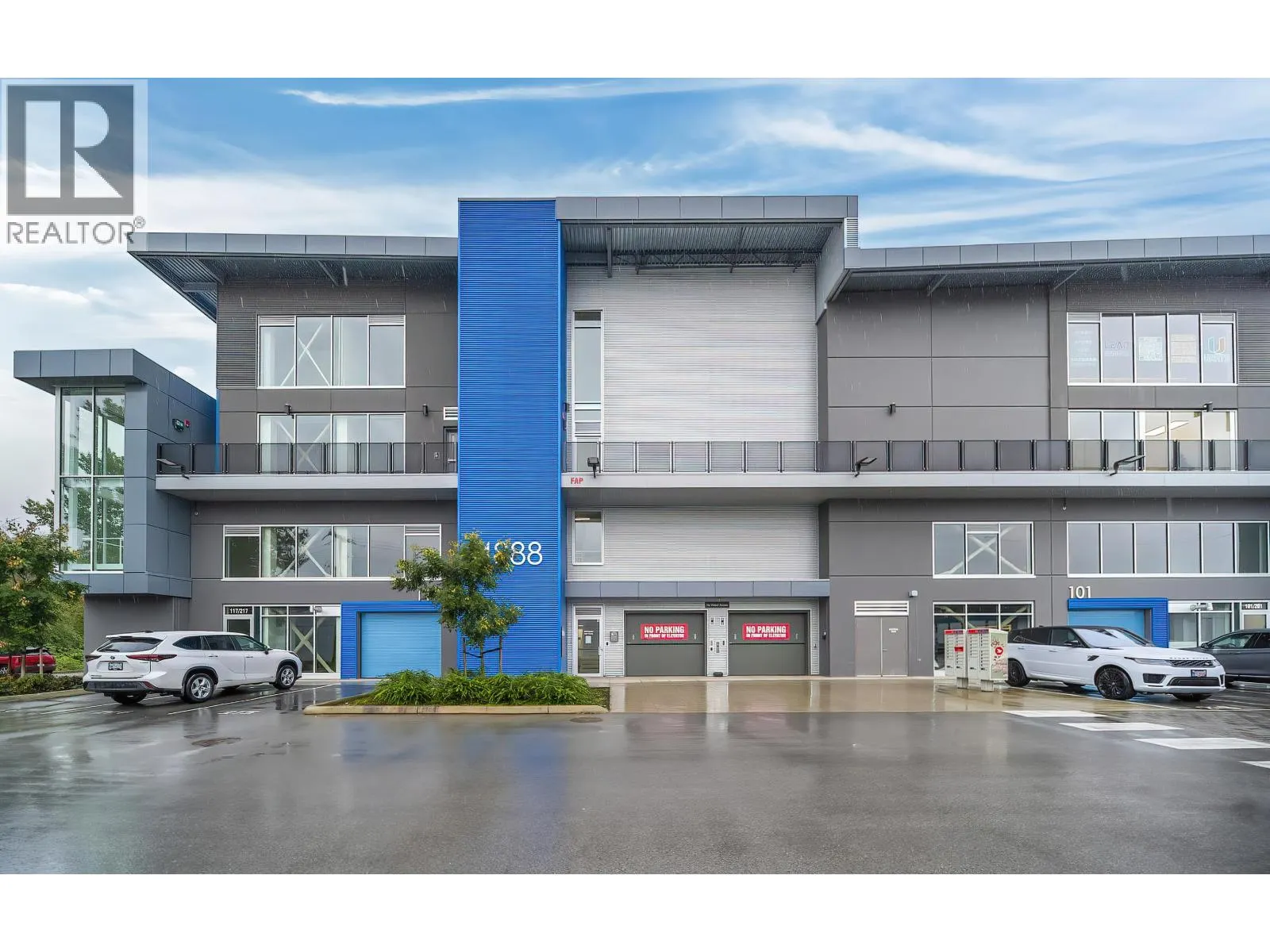 304 4888 VANGUARD ROAD
