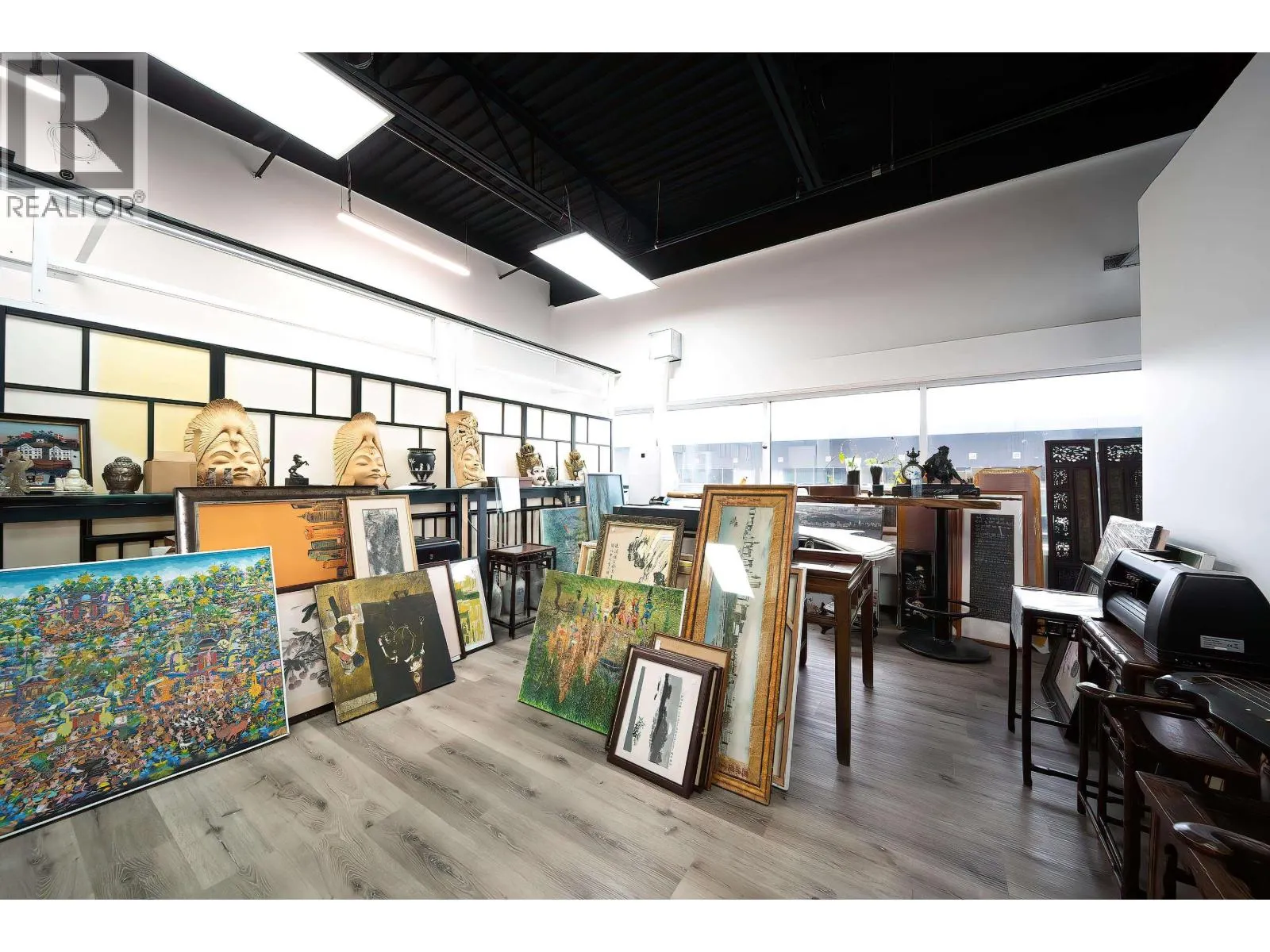 304 4888 VANGUARD ROAD