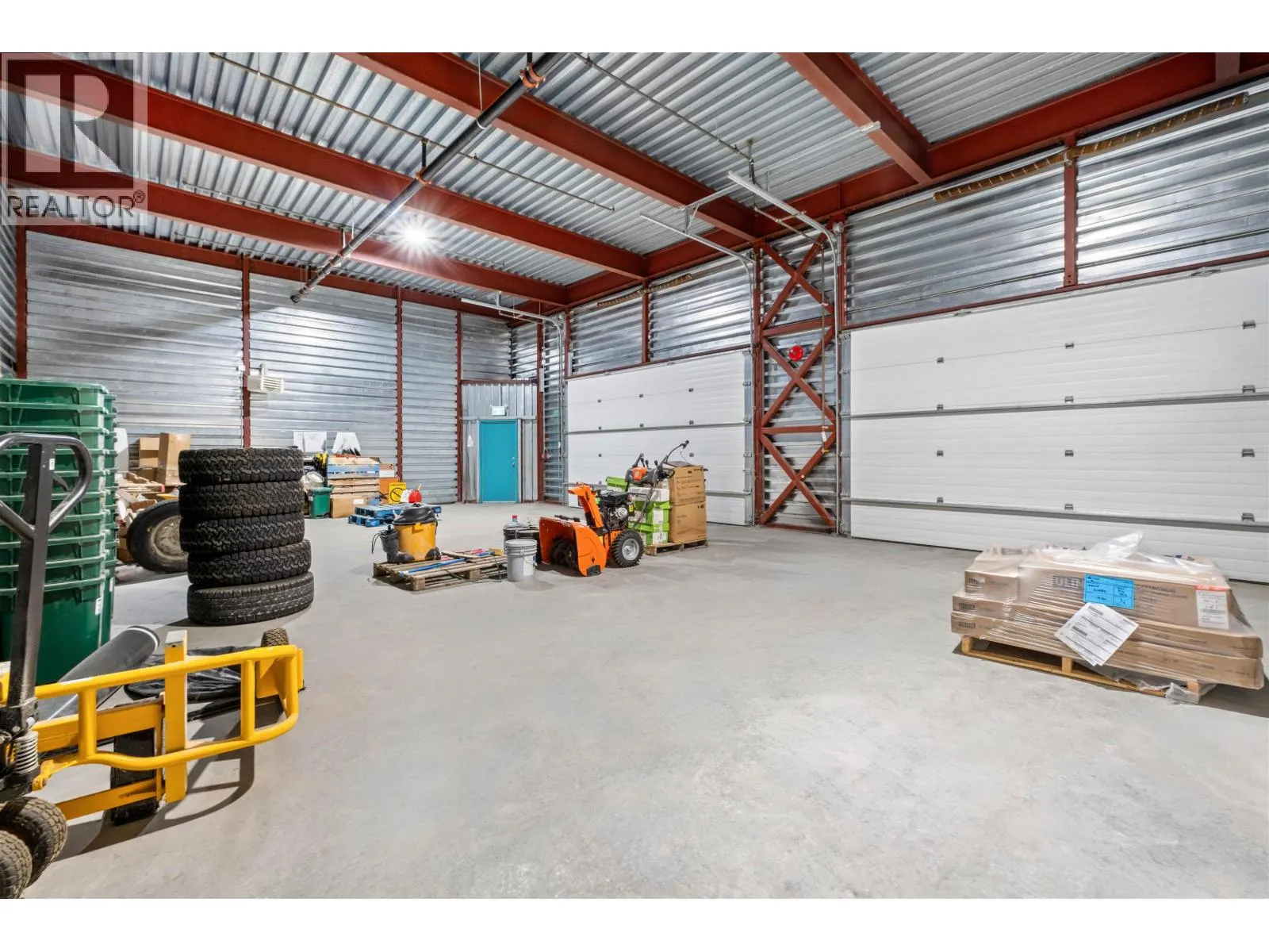 3 7327 INDUSTRIAL WAY