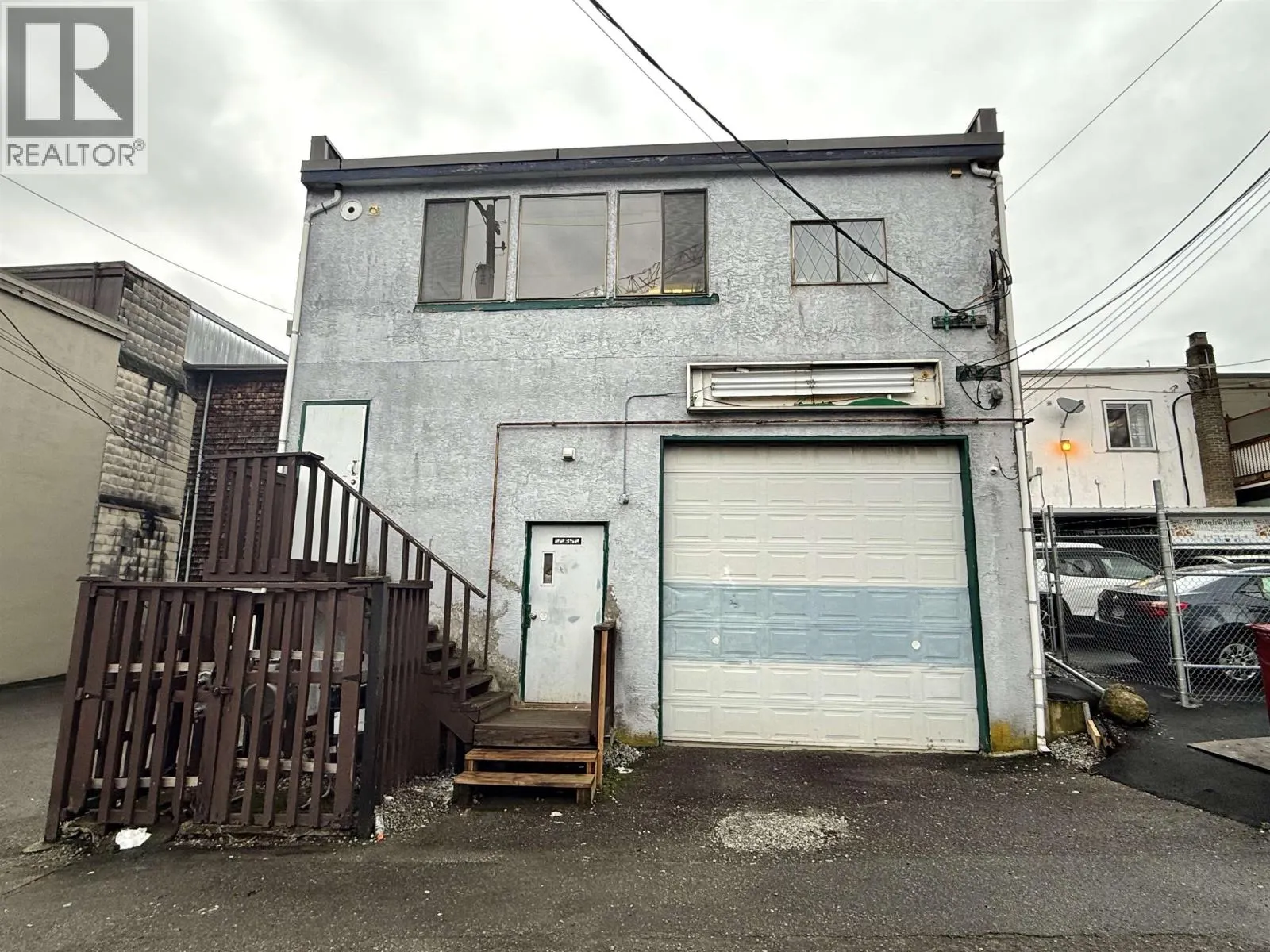 22352 LOUGHEED HIGHWAY