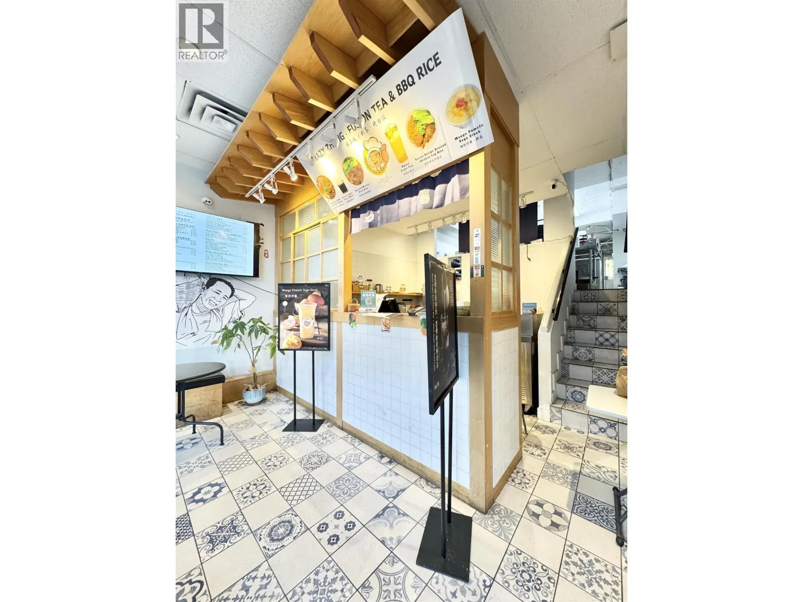 45XX W 10TH AVENUE