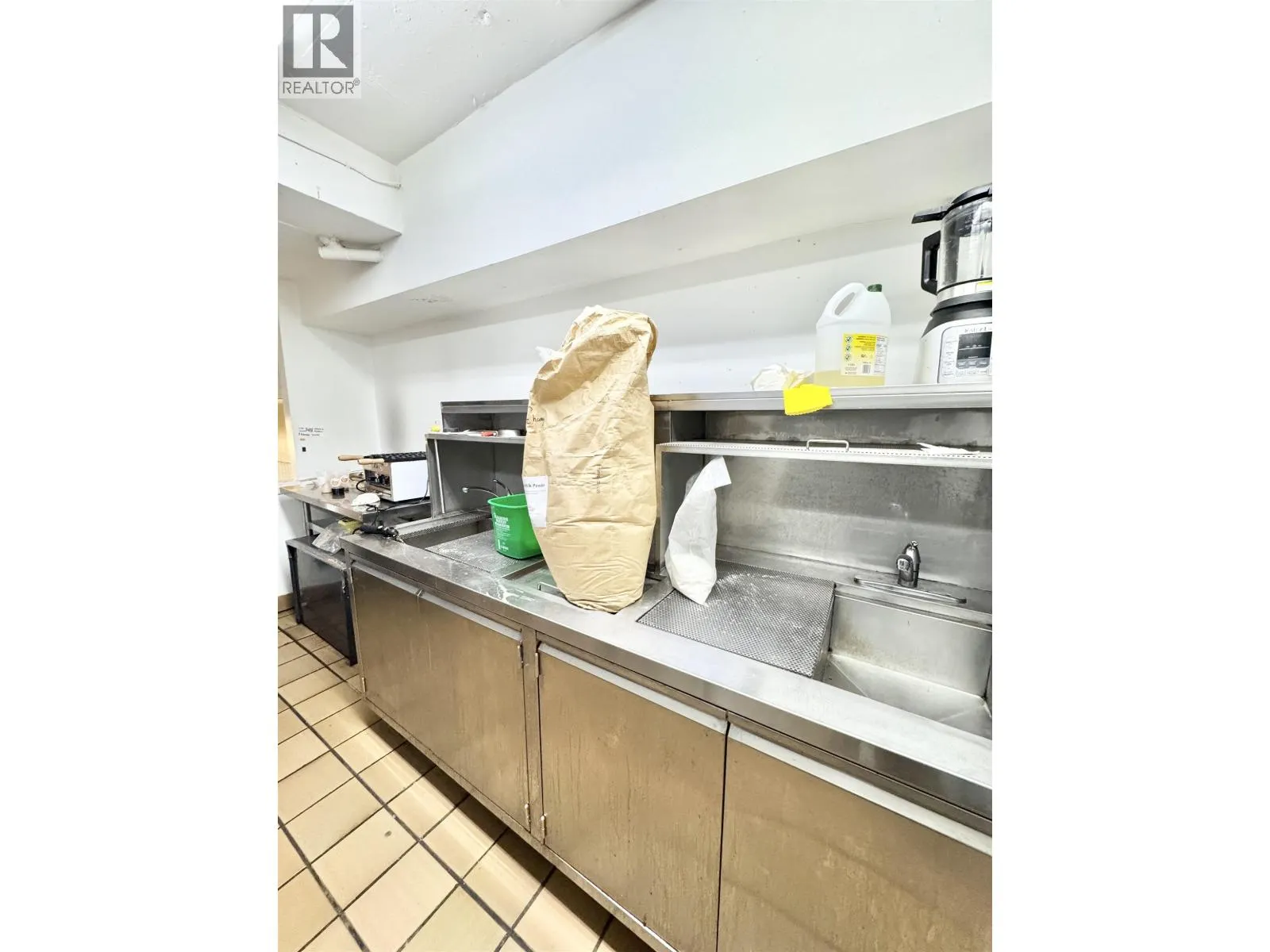 45XX W 10TH AVENUE