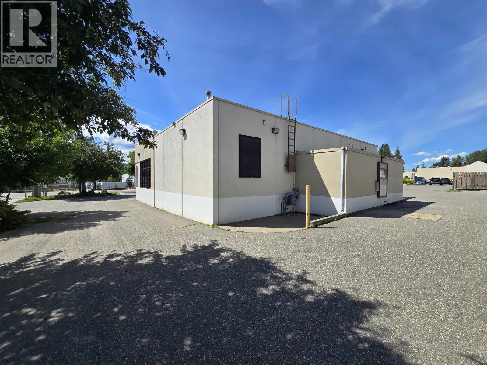 626 FRONT STREET