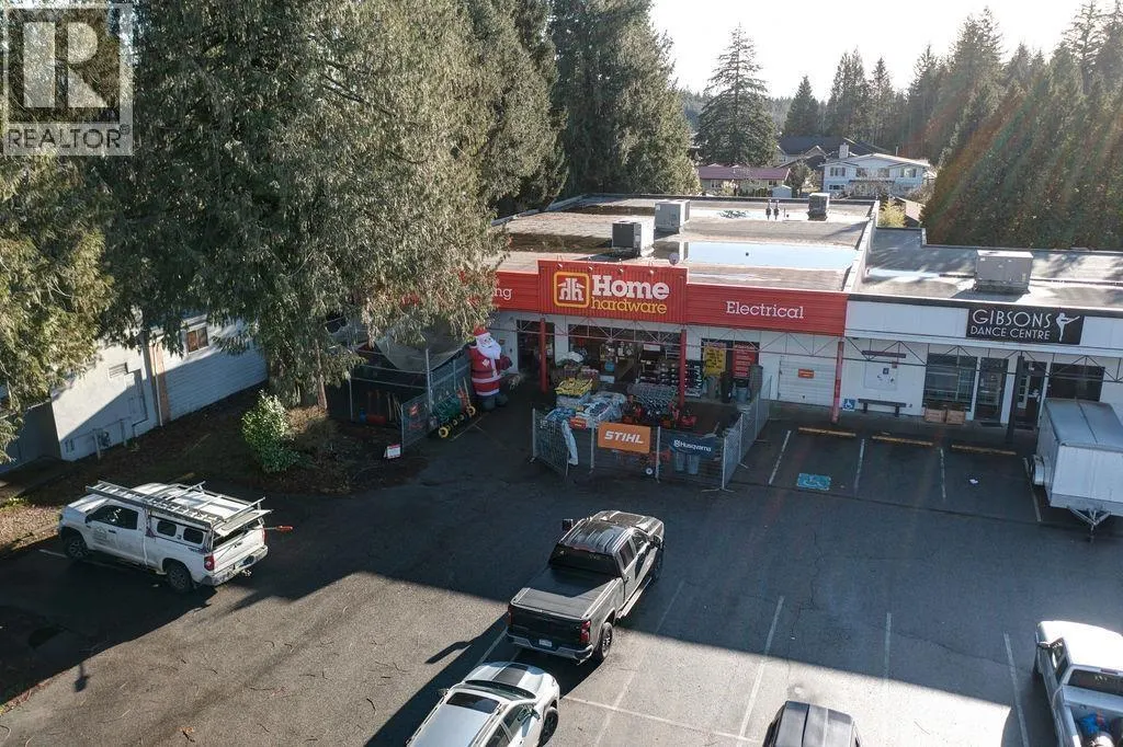 921 GIBSONS WAY