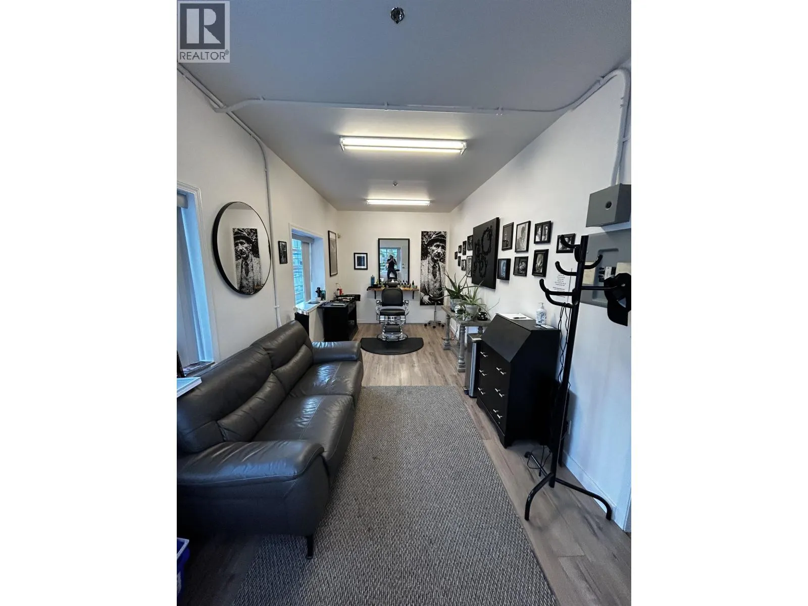 108 1161 SUNSHINE COAST HIGHWAY