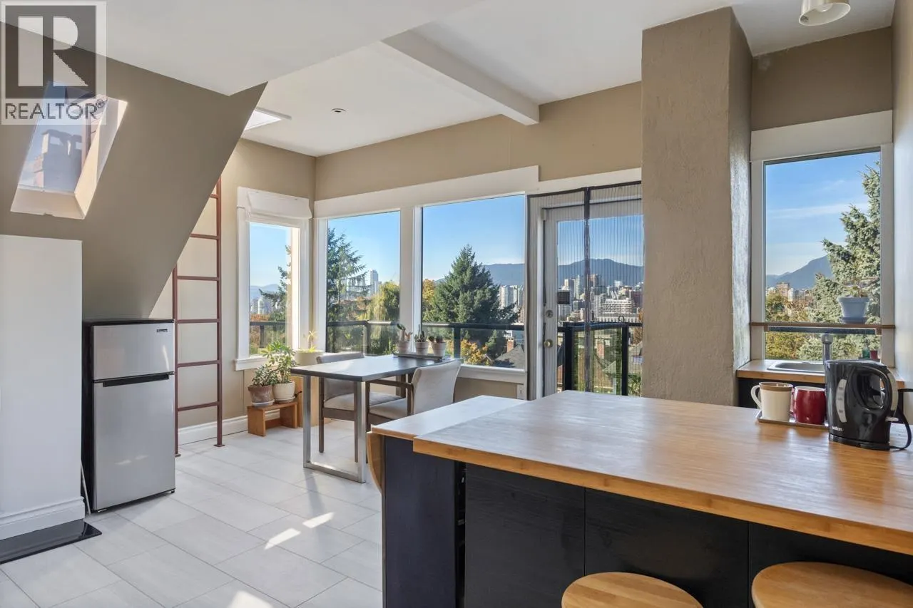 31 W 11TH AVENUE