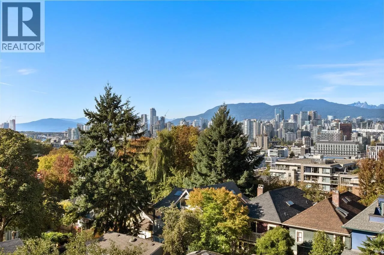 31 W 11TH AVENUE