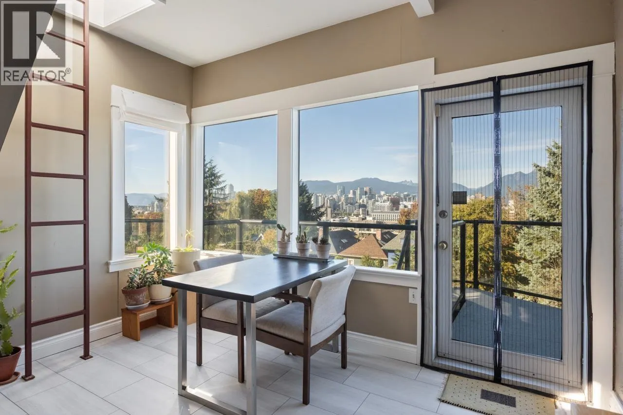 31 W 11TH AVENUE