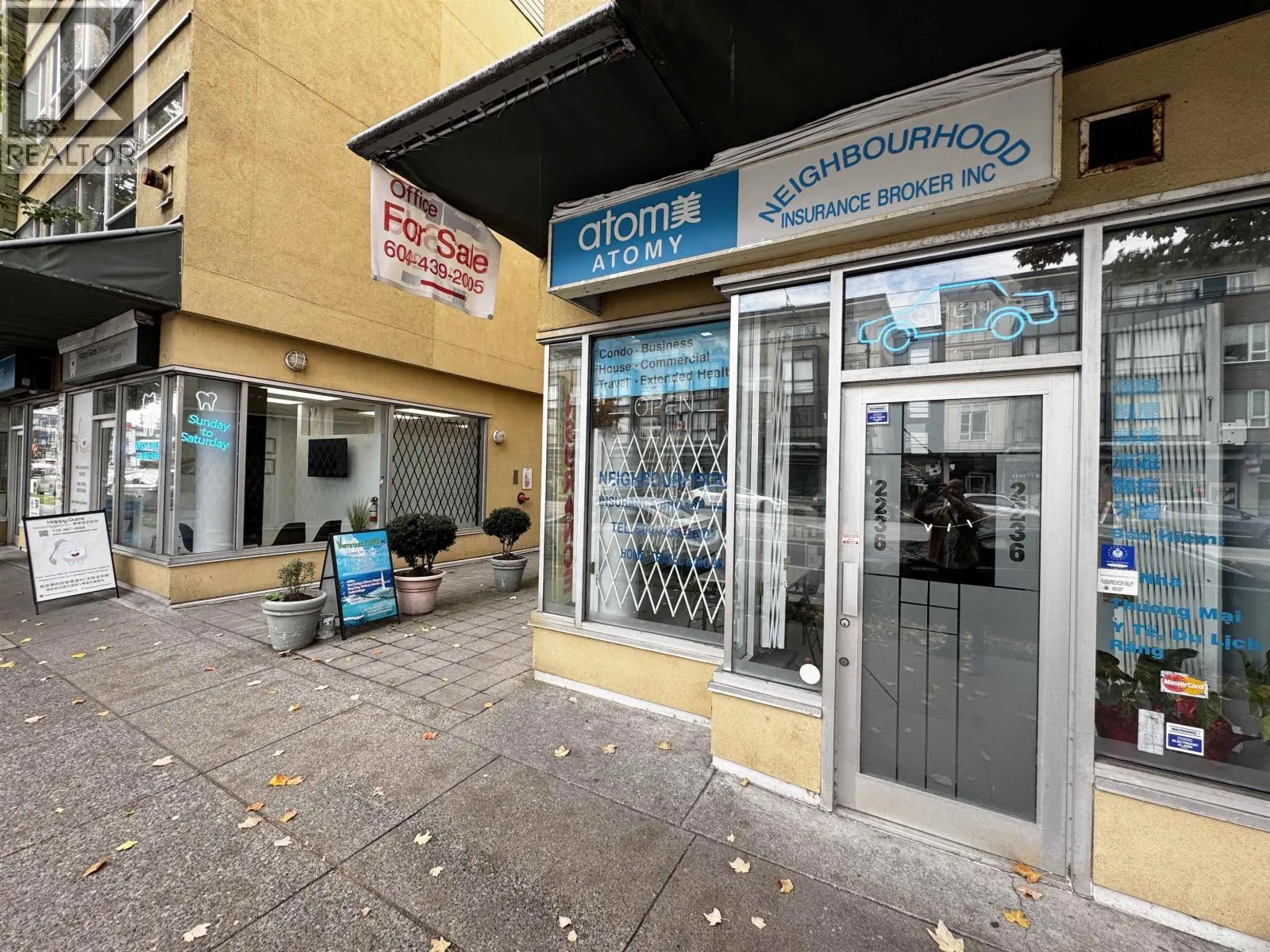 2236 KINGSWAY