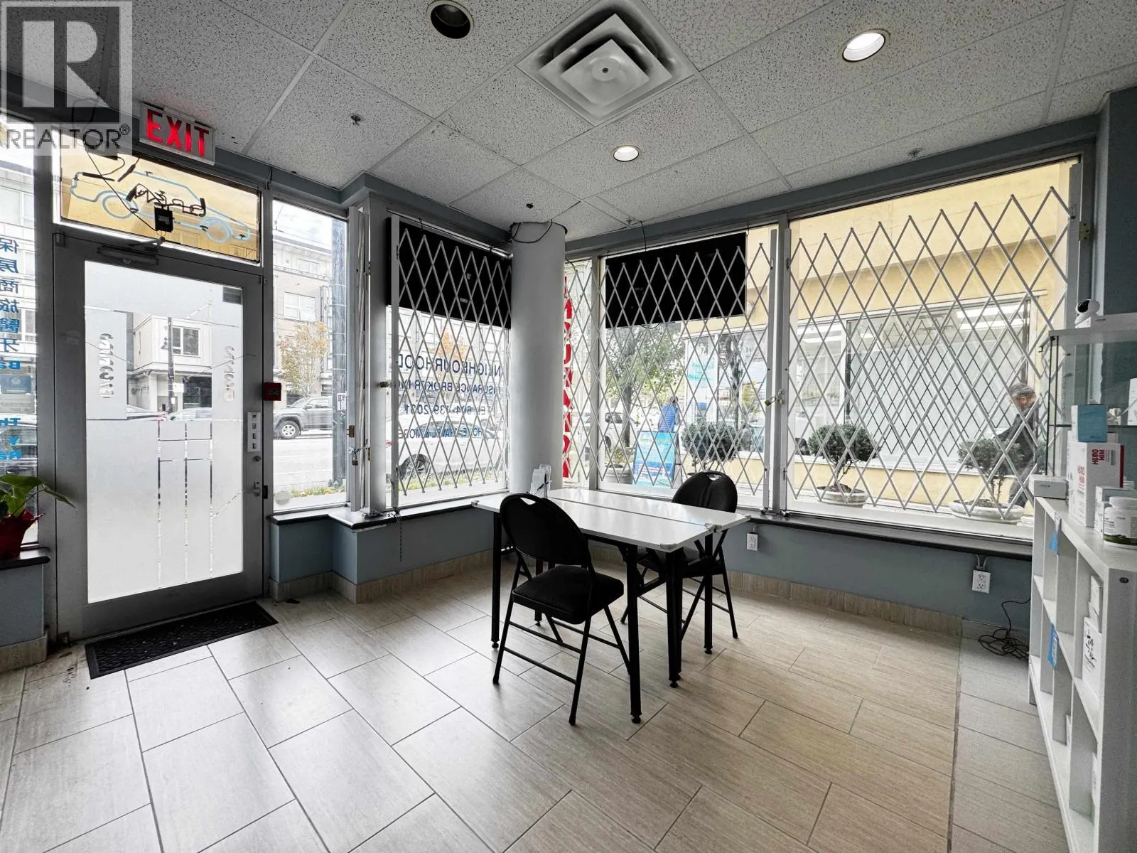 2236 KINGSWAY