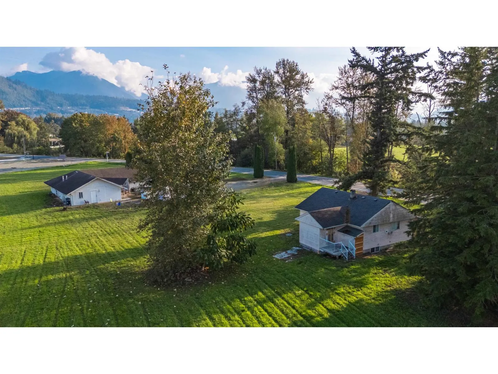 7238 CHILLIWACK RIVER ROAD|Sardis East Vedder