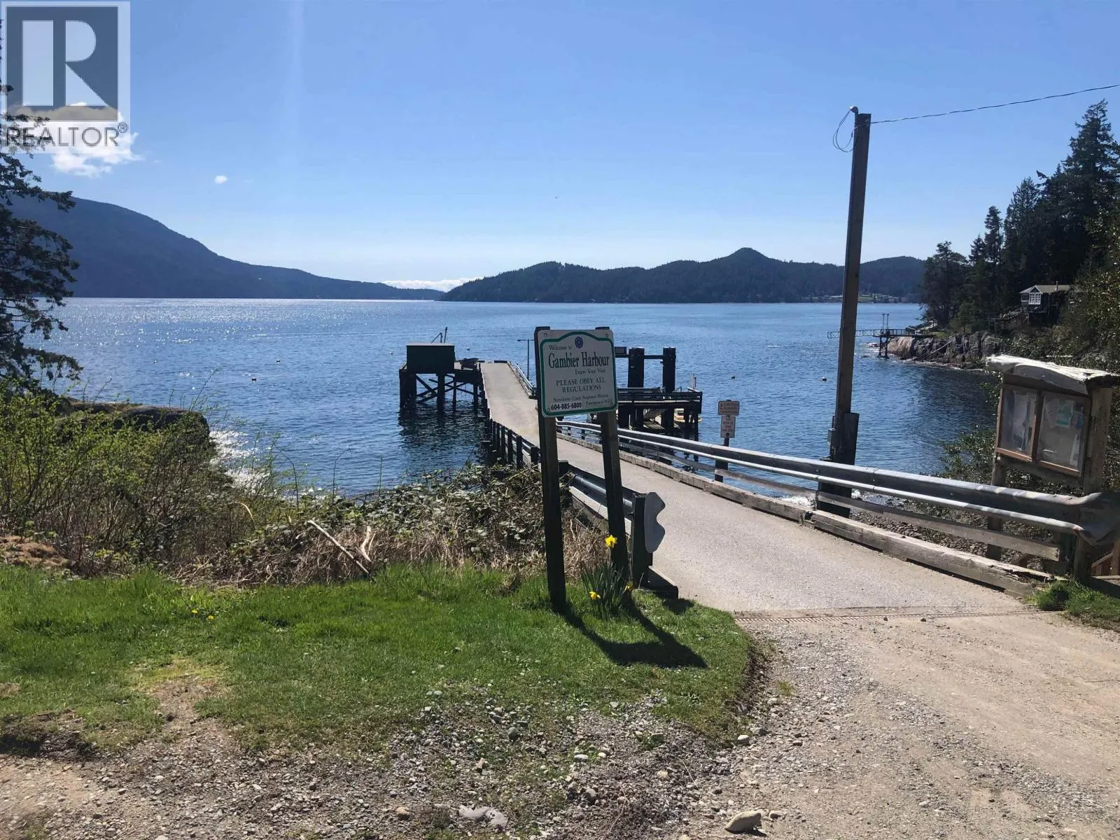660 ANDY'S BAY ROAD